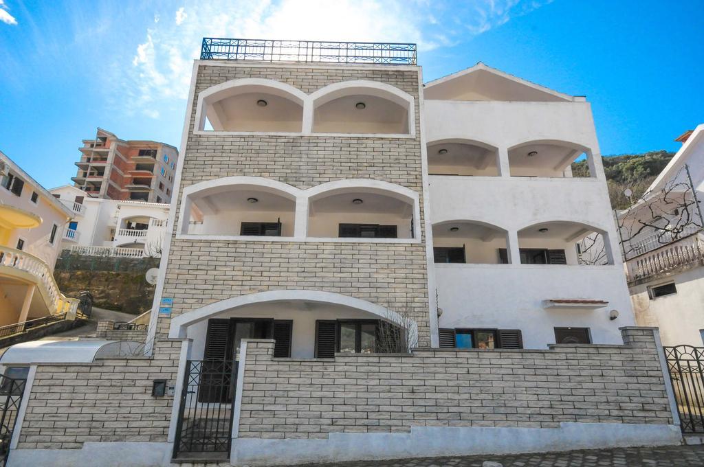 Bologna Apartments Budva Exterior photo