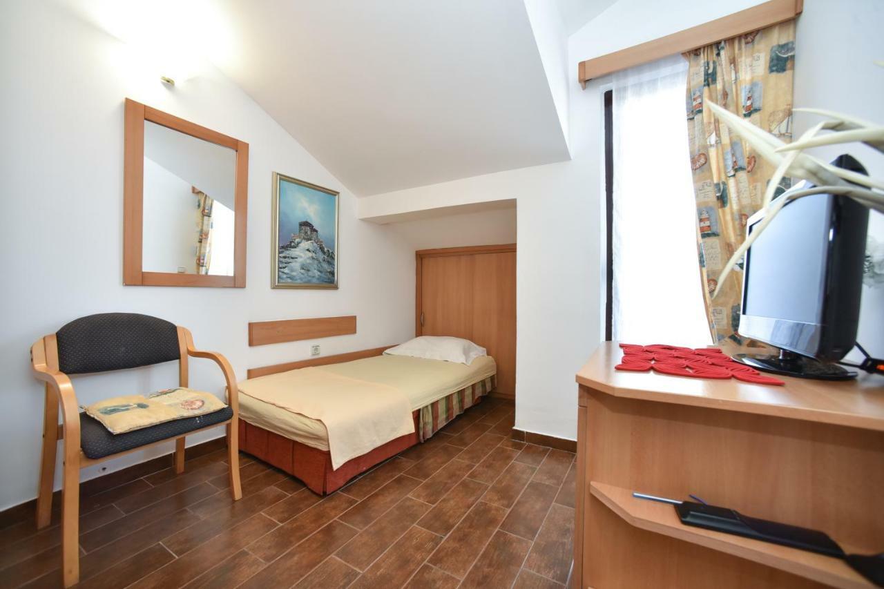 Bologna Apartments Budva Exterior photo