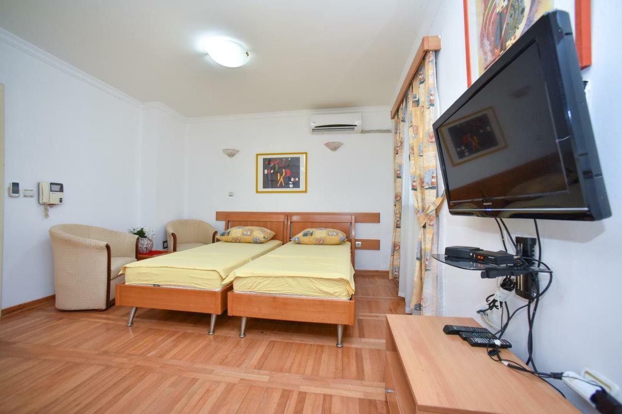 Bologna Apartments Budva Exterior photo